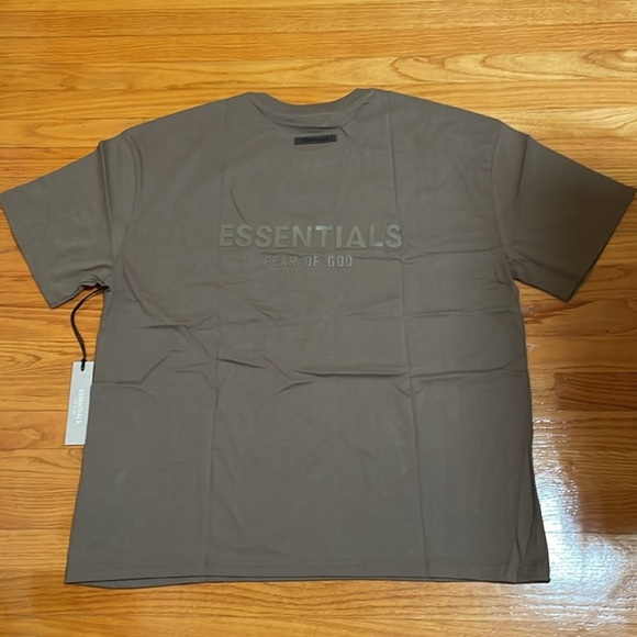 NWT Fear of God Essentials Shirt Size XL (Brand New) FOG - Picture 1 of 14